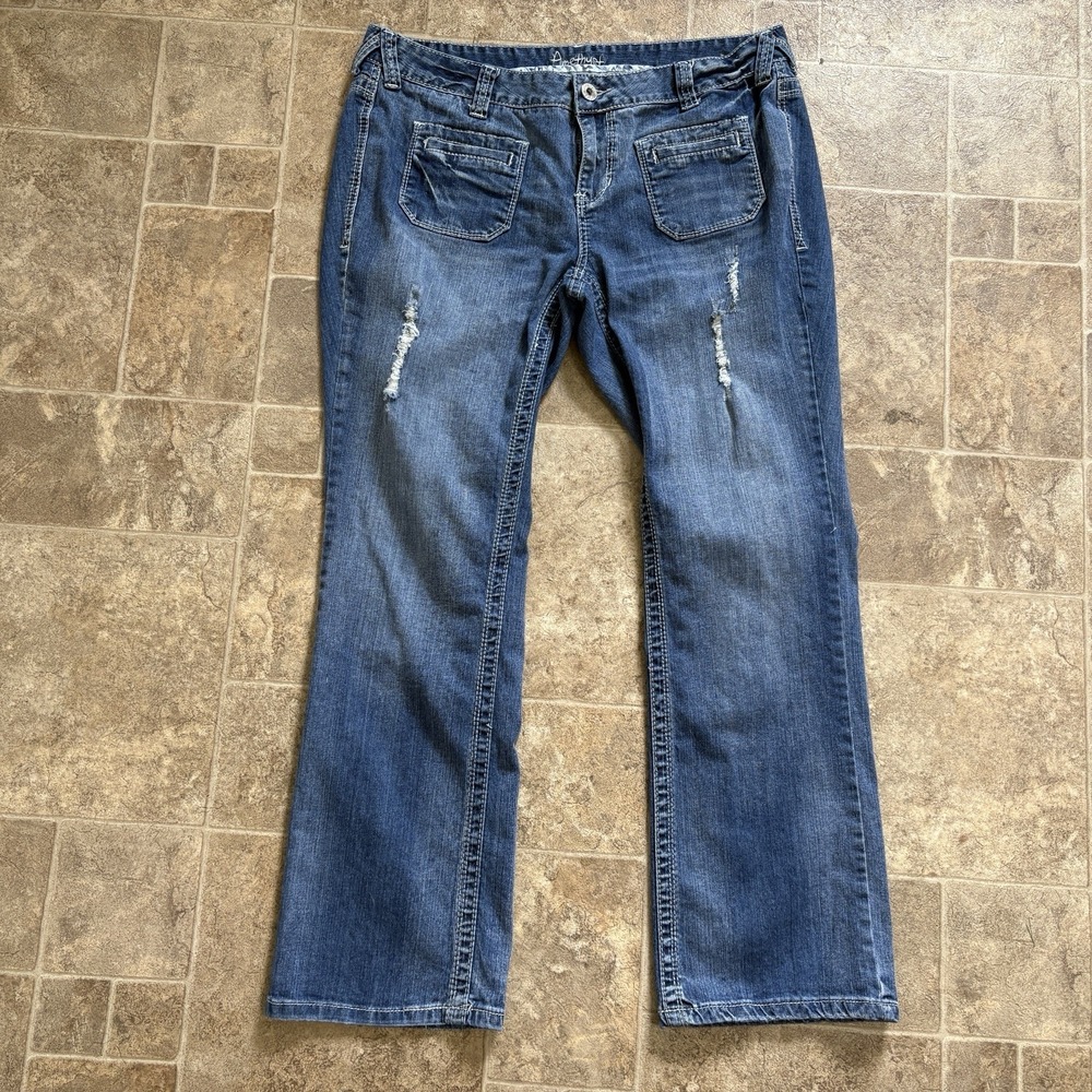 Amethyst Jeans Women's Plus Size 20 Distressed Medium Wash Straight Leg
